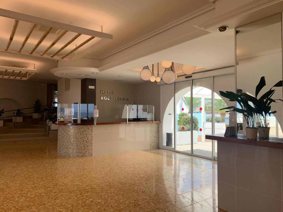 Hotel Roca Bella Es Pujols Bagian luar foto